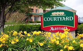 Courtyard Chicago St. Charles